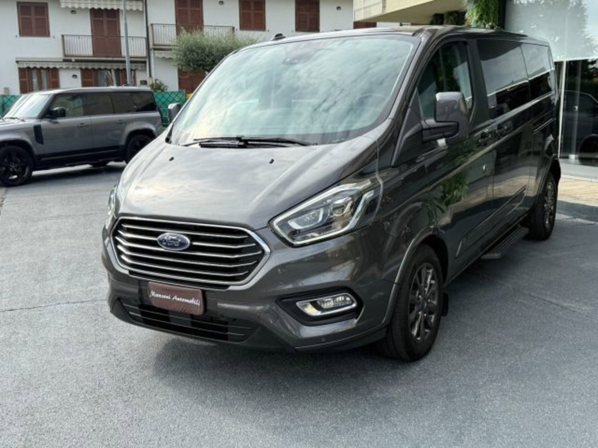 Ford Tourneo Custom 320 2.0 EcoBlue 170CV aut. PL Titanium (3)
