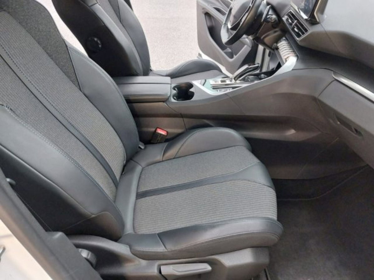 Peugeot 3008 BlueHDi 130 S&S EAT8 Allure Pack (13)