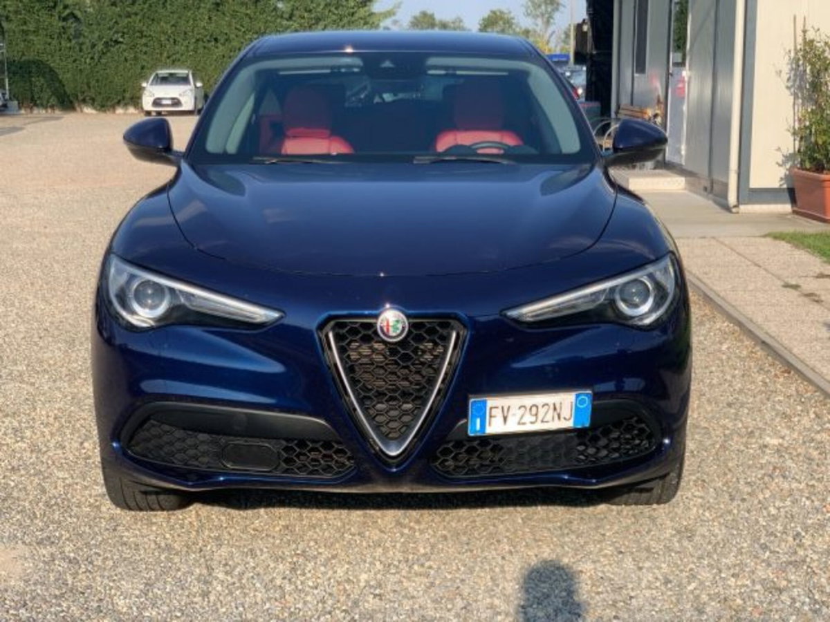 Alfa Romeo Stelvio Stelvio 2.2 Turbodiesel 160 CV AT8 RWD Super Business (2)