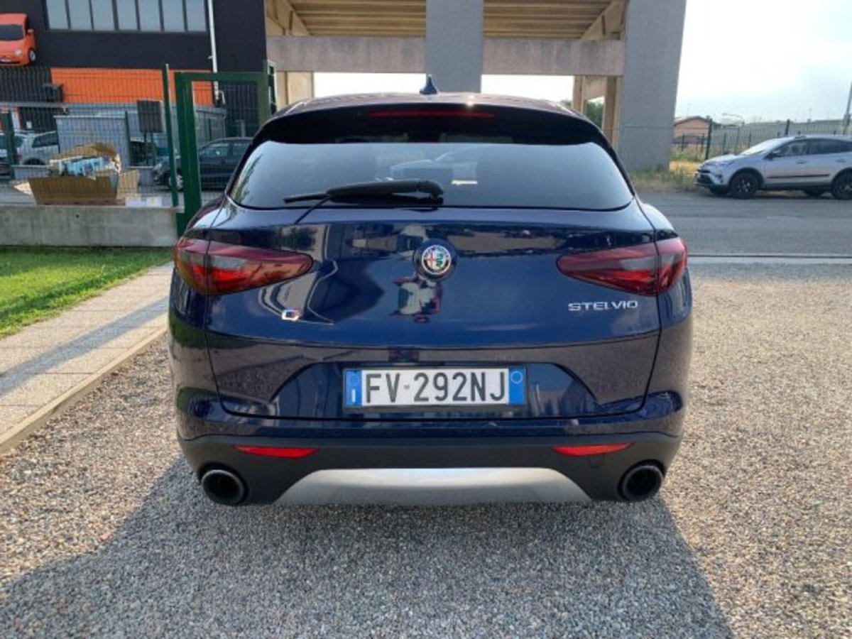 Alfa Romeo Stelvio Stelvio 2.2 Turbodiesel 160 CV AT8 RWD Super Business (6)
