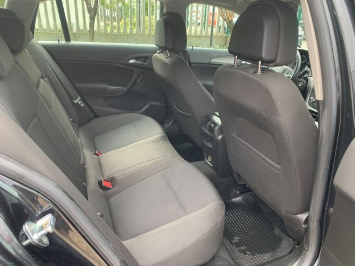Opel Insignia Station Wagon CDTI 160CV Sports Cosmo (11)