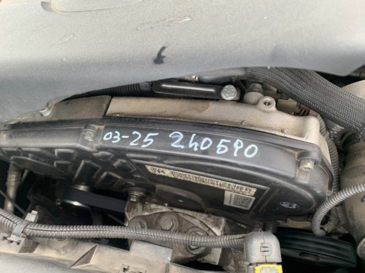 Opel Insignia Station Wagon CDTI 160CV Sports Cosmo (18)