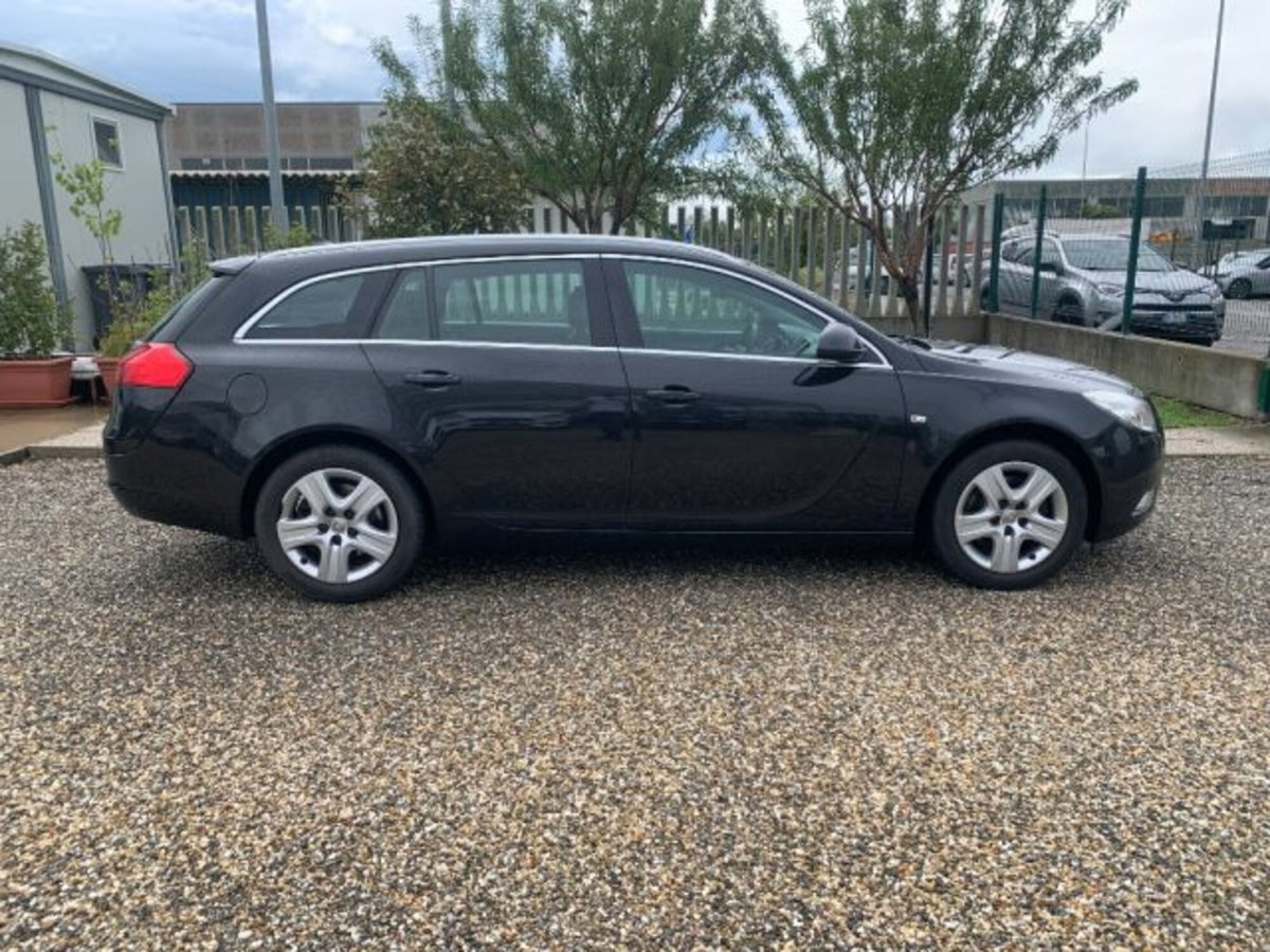 Opel Insignia Station Wagon CDTI 160CV Sports Cosmo (4)