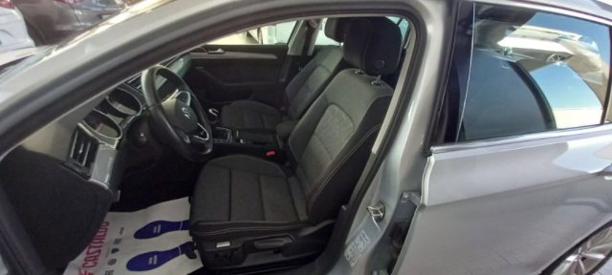 Volkswagen Passat Variant 2.0 TDI SCR EVO Business (6)