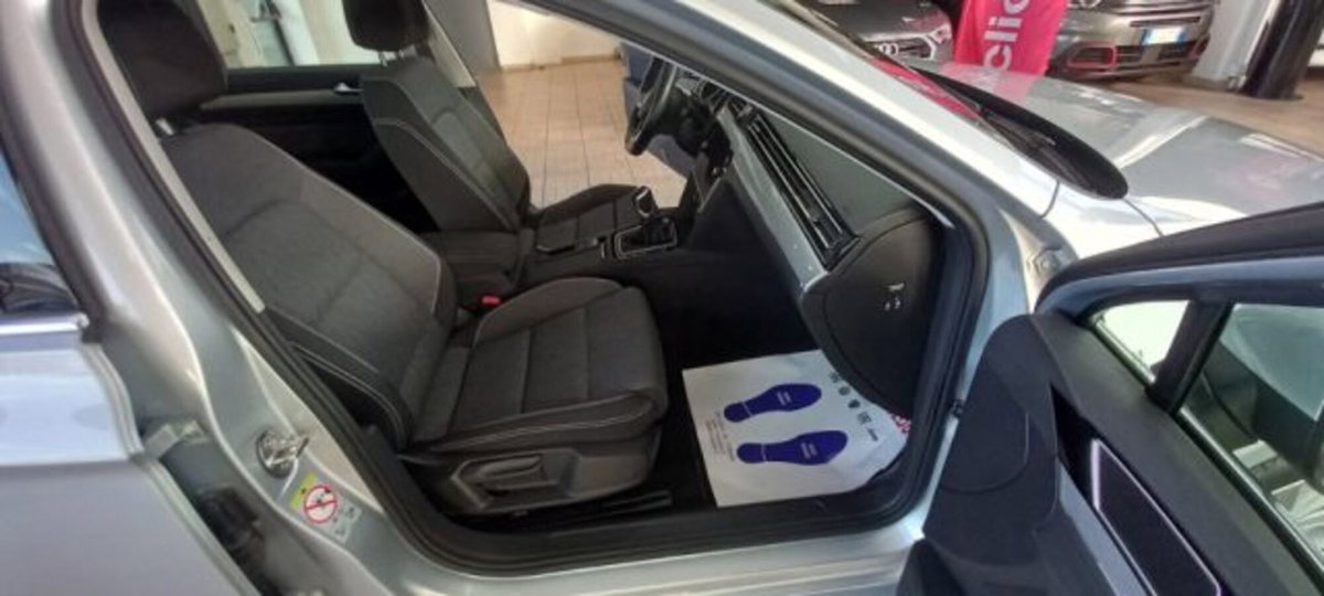 Volkswagen Passat Variant 2.0 TDI SCR EVO Business (7)