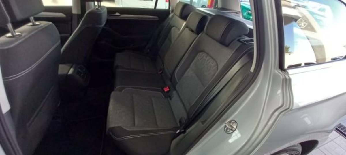 Volkswagen Passat Variant 2.0 TDI SCR EVO Business (8)