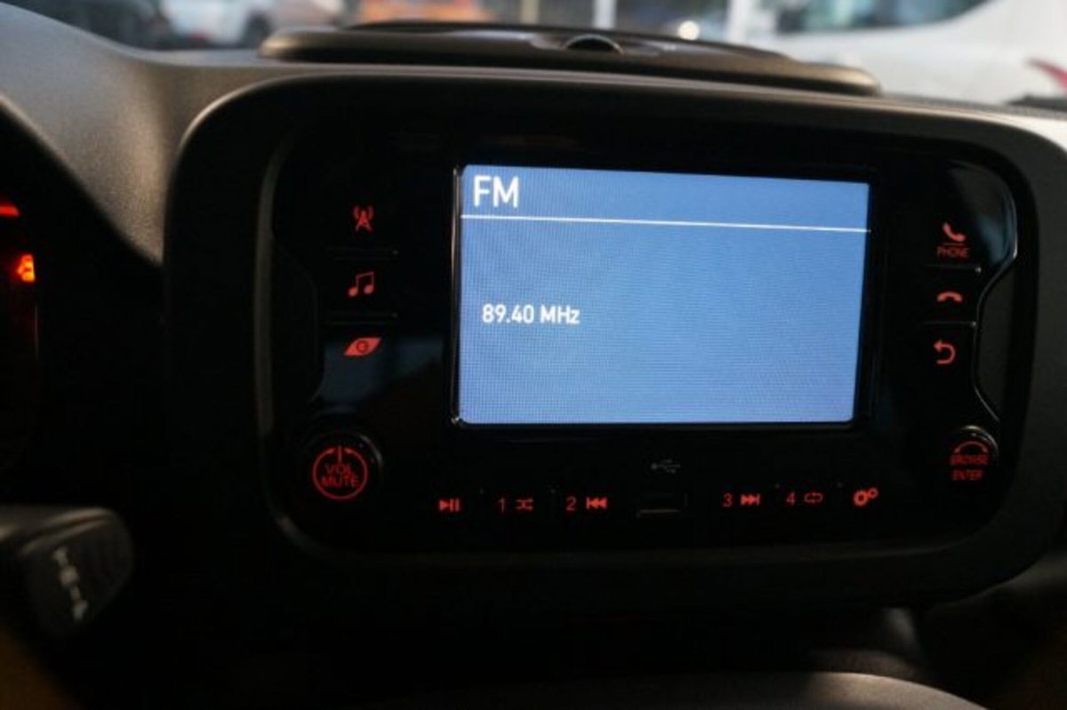 Fiat Panda 1.0 firefly hybrid s&s 70cv 5p.ti (10)