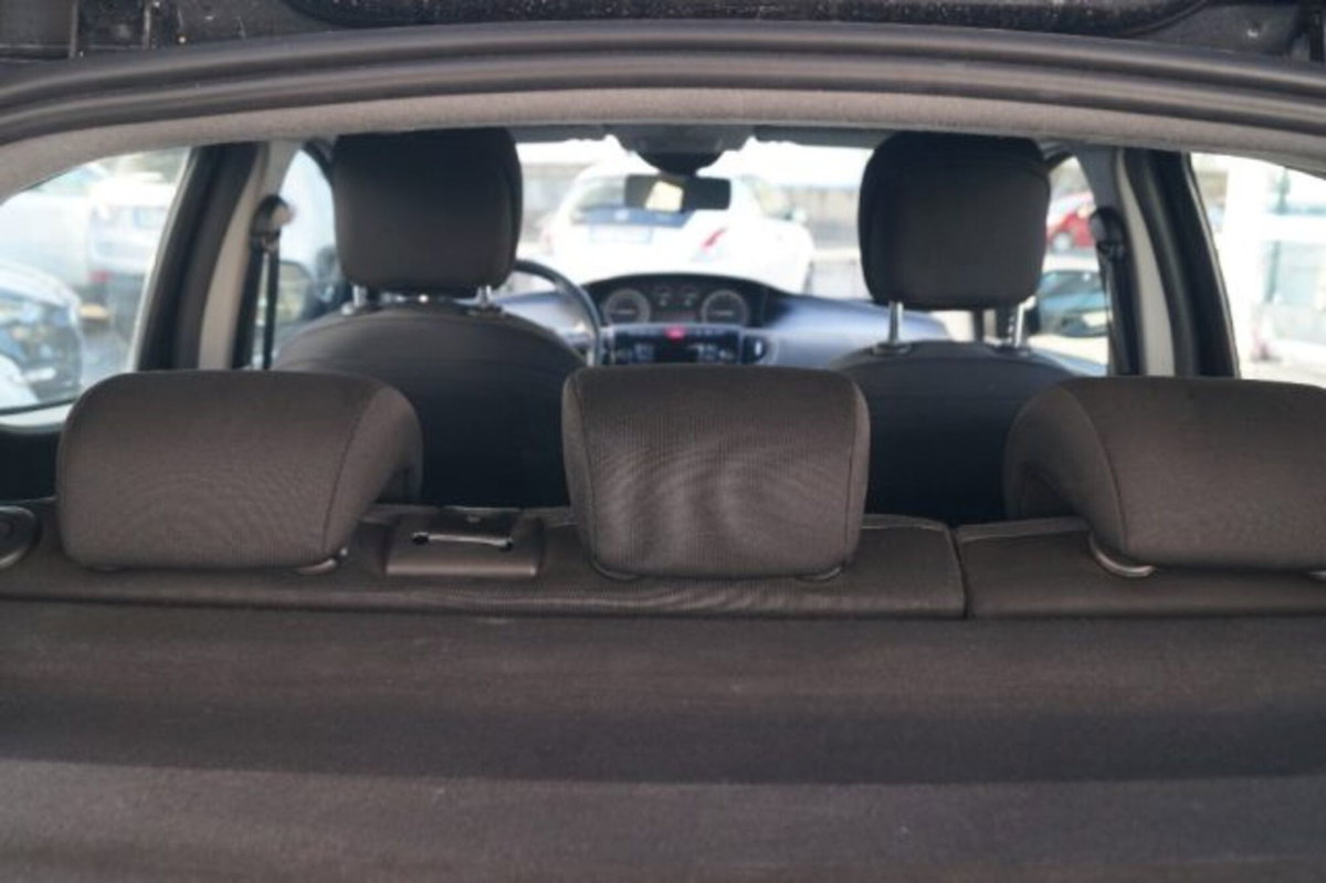 Lancia Ypsilon 1.0 FireFly 5 porte S&S Hybrid Silver Plus (15)