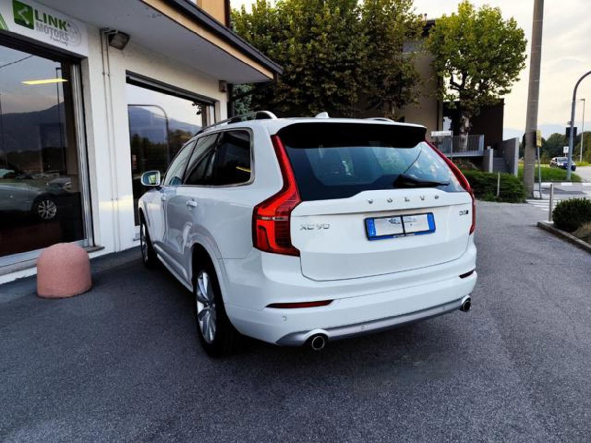 Volvo XC90 D5 AWD Geartronic 7 posti Momentum (13)