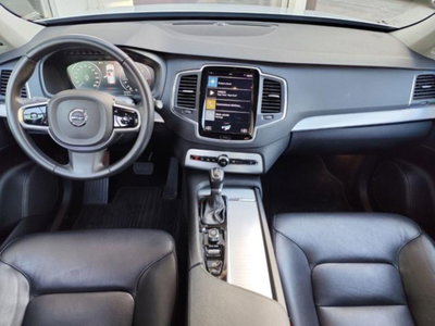 Volvo XC90 D5 AWD Geartronic 7 posti Momentum (5)