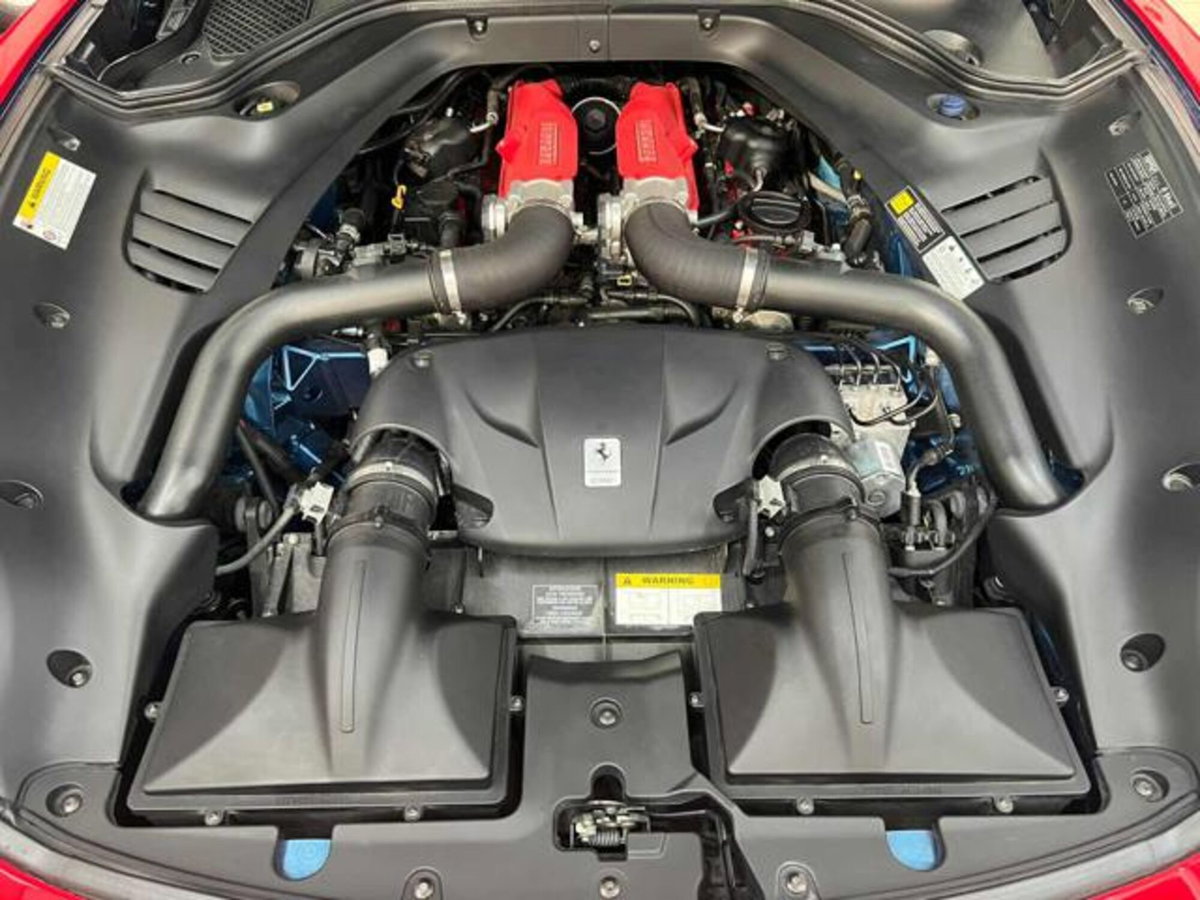 Ferrari California Spider California T DCT (14)