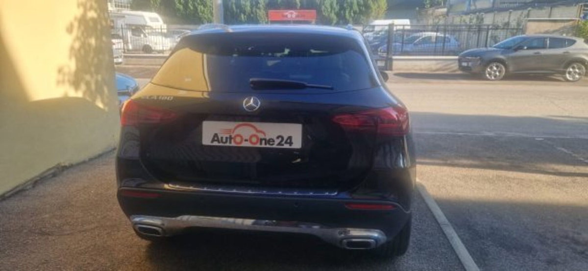 Mercedes-Benz GLA SUV 180 Automatic Executive (11)