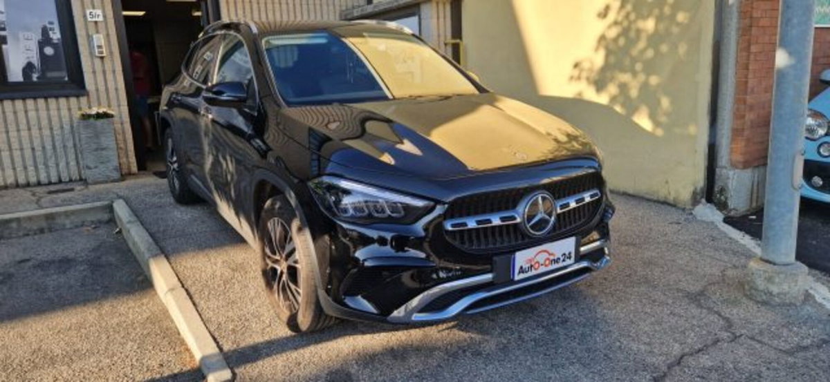 Mercedes-Benz GLA SUV 180 Automatic Executive (5)