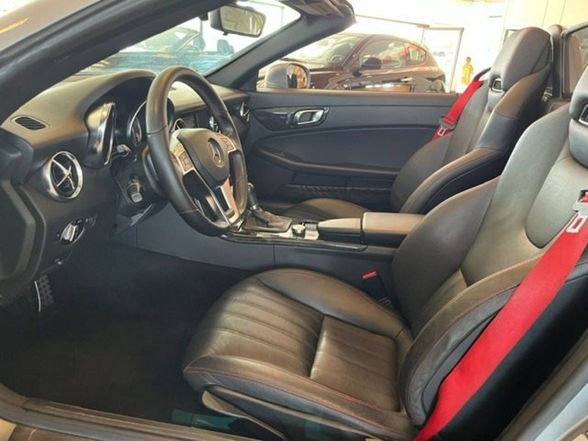 Mercedes-Benz SLK 200 CGI Premium (11)
