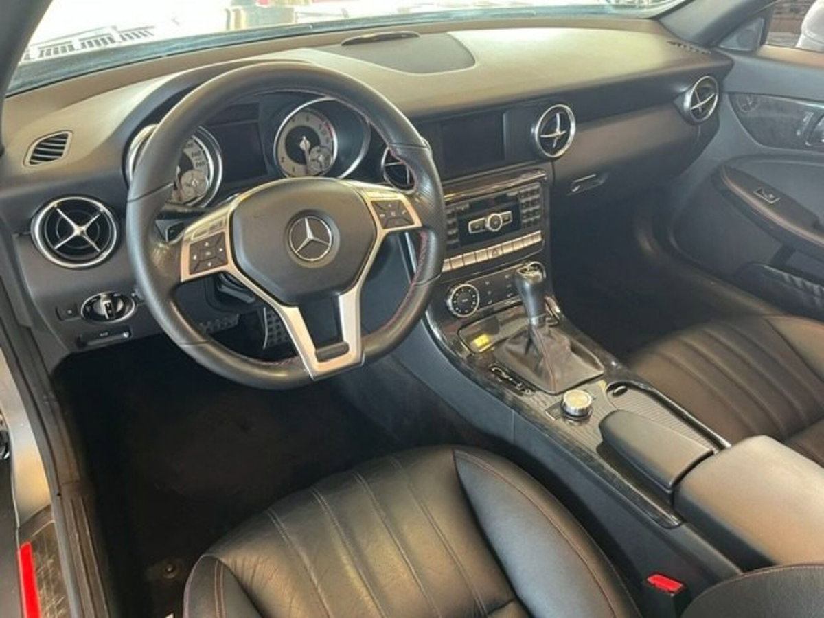 Mercedes-Benz SLK 200 CGI Premium (12)