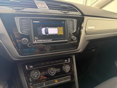 Volkswagen Touran 1.6 TDI 115 CV SCR DSG Business BlueMotion Technology (18)