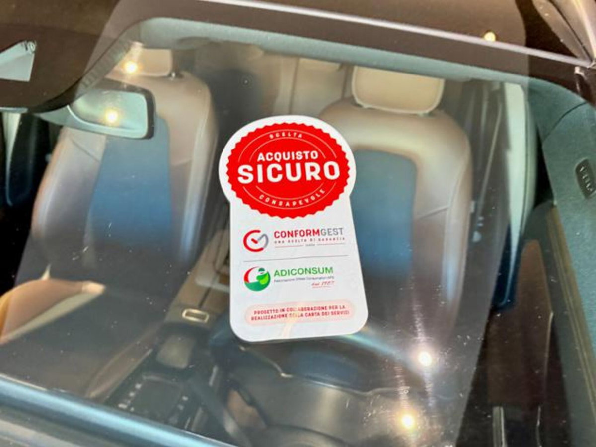 Mercedes-Benz GLA SUV 200 d Automatic Sport (10)