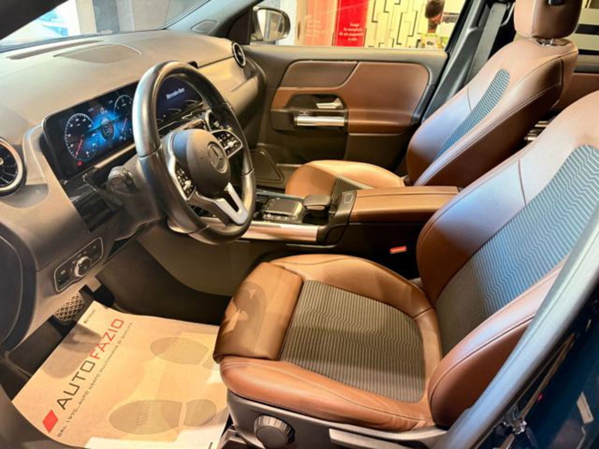 Mercedes-Benz GLA SUV 200 d Automatic Sport (5)