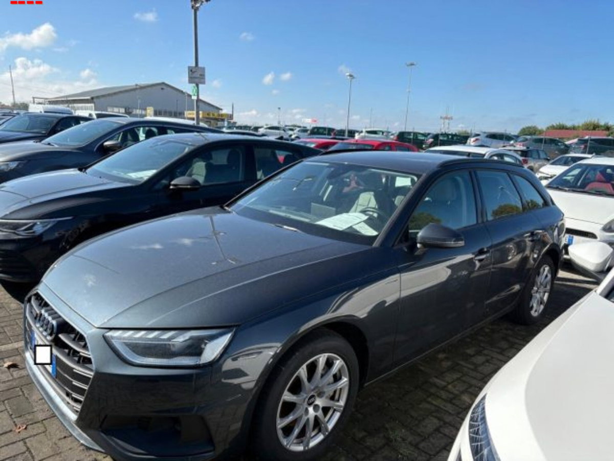 Audi A4 Avant 40 TDI quattro S tronic Business Advanced