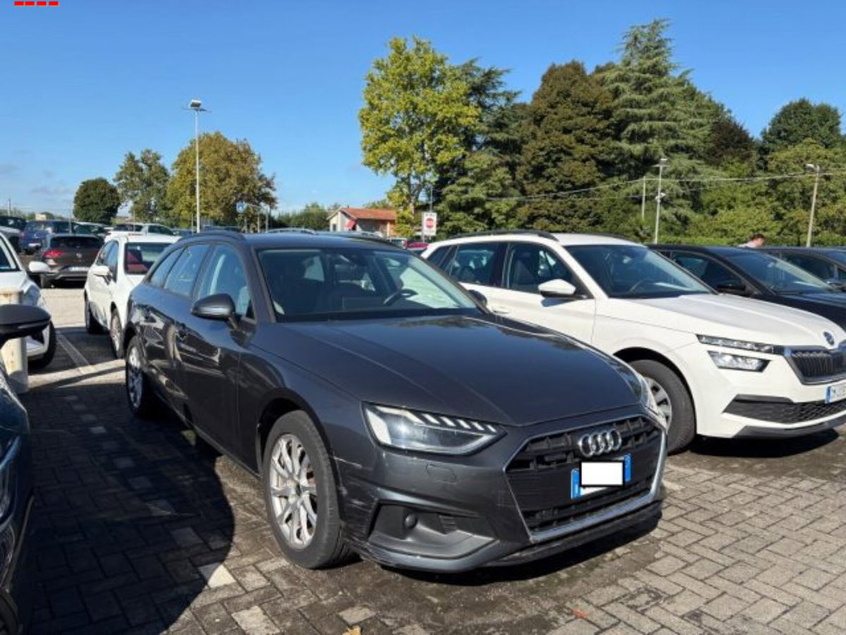 Audi A4 Avant 40 TDI quattro S tronic Business Advanced (12)