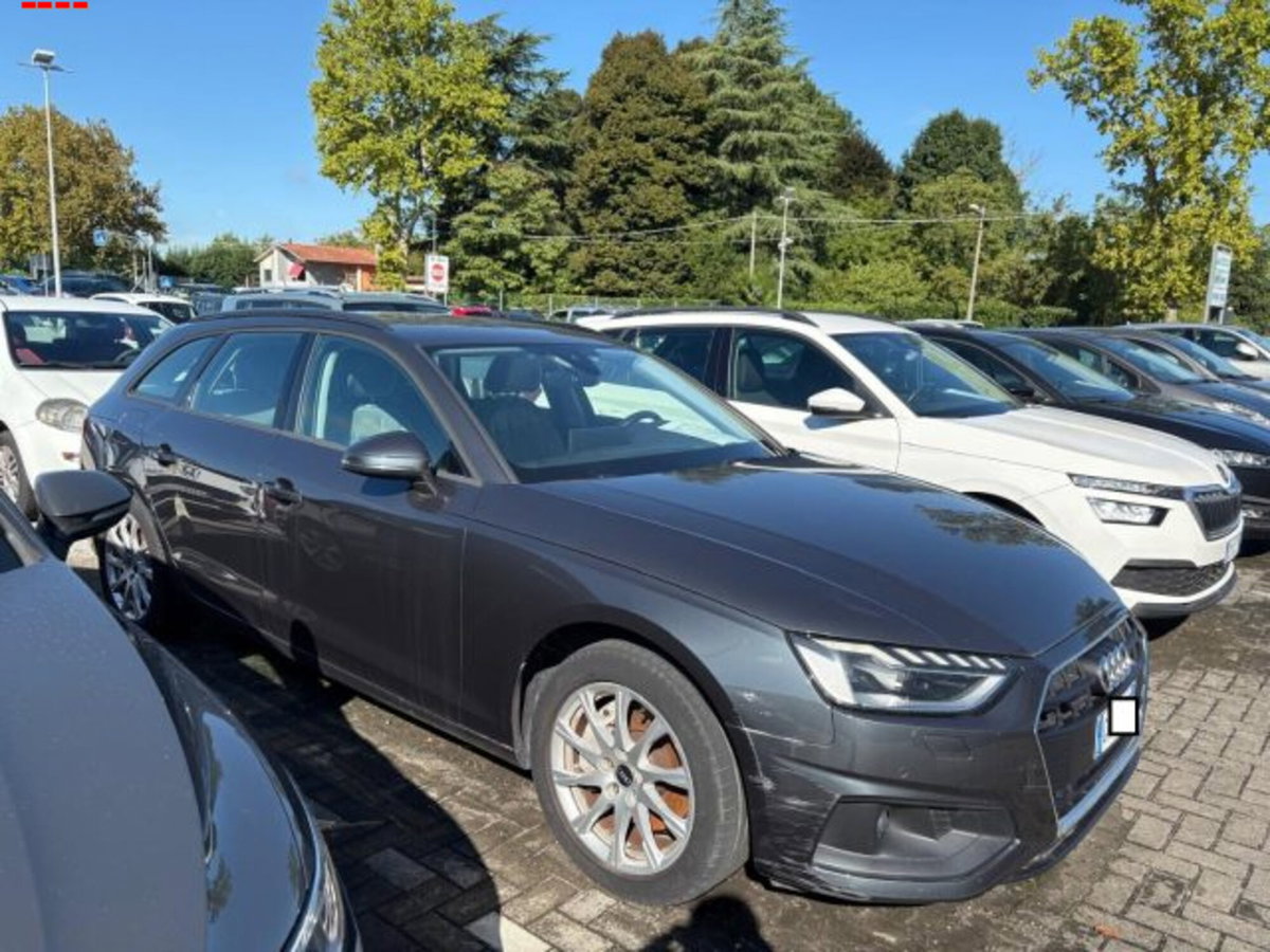 Audi A4 Avant 40 TDI quattro S tronic Business Advanced (9)