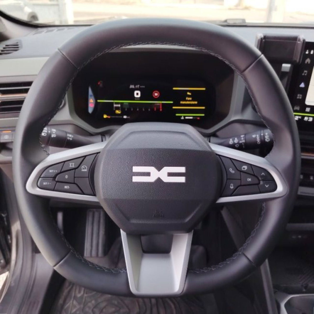 Dacia Bigster 1.2 mild hybrid Extreme 140cv (14)