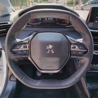 Peugeot 208 BlueHDi 100 Stop&Start 5 porte Allure (10)