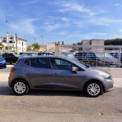 Renault Clio Sporter 1.5 dCi 8V 75CV Wave (2)