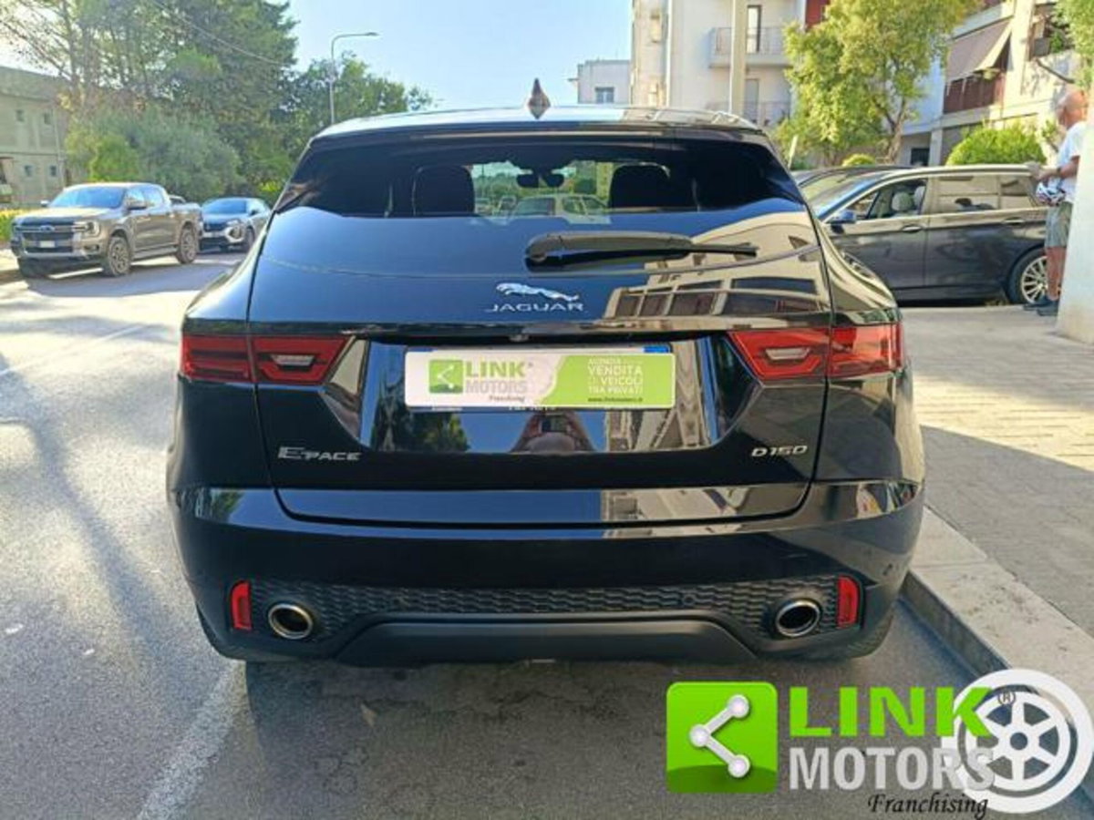 Jaguar E-Pace 2.0D 150 CV AWD R-Dynamic S (16)