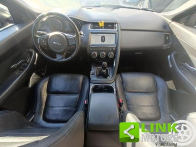 Jaguar E-Pace 2.0D 150 CV AWD R-Dynamic S (5)