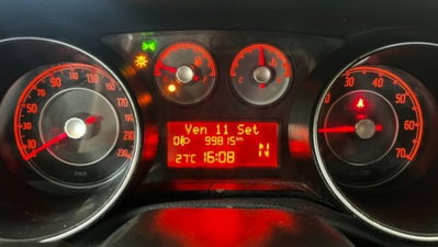 Fiat Grande Punto 1.4 5 porte Dualogic Actual (11)