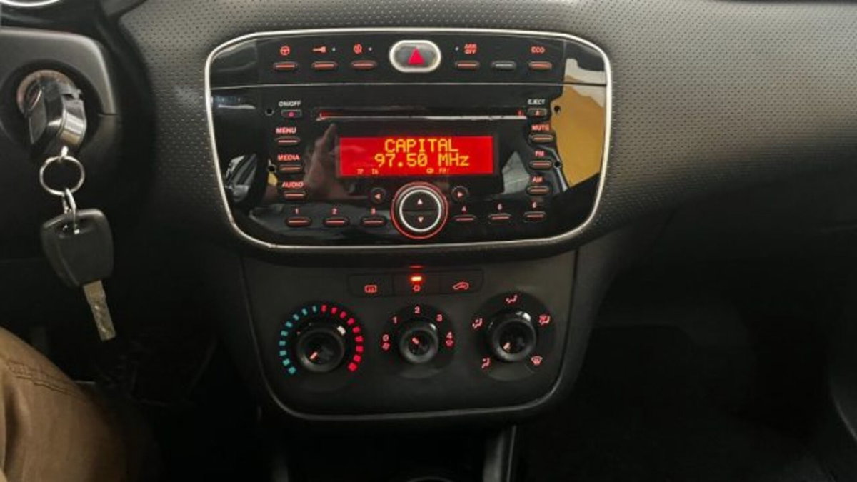 Fiat Grande Punto 1.4 5 porte Dualogic Actual (12)