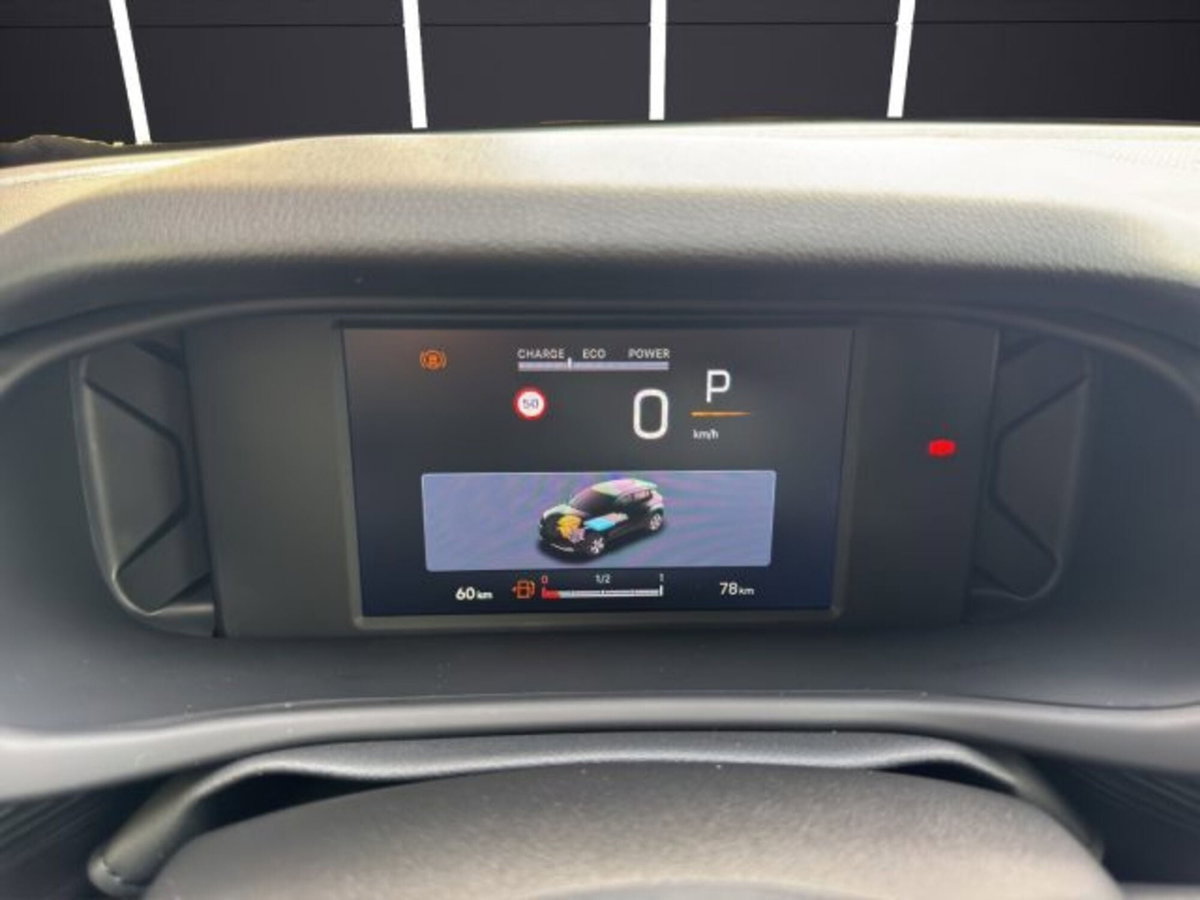 Jeep Avenger 1.2 turbo e-hybrid mhev Longitude fwd 110cv edct6 (11)