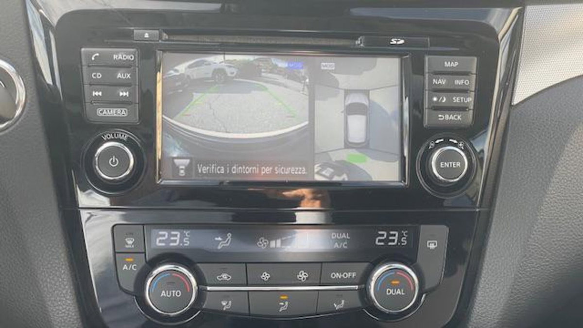 Nissan Qashqai 1.3 DIG-T 140 CV N-Connecta (13)