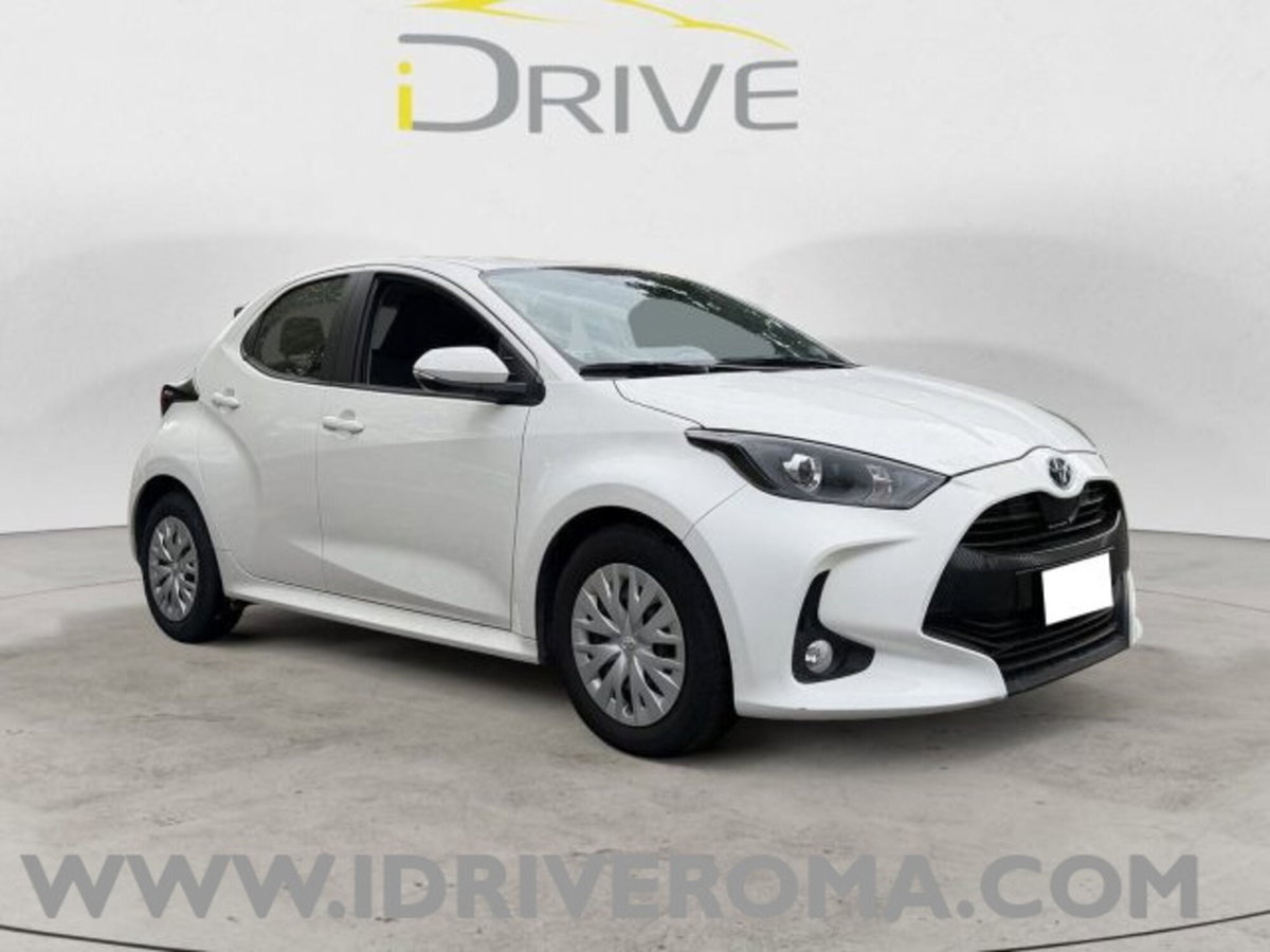 Toyota Yaris Cross 1.5h GR Sport Black Sky fwd 116cv e-cvt (2)
