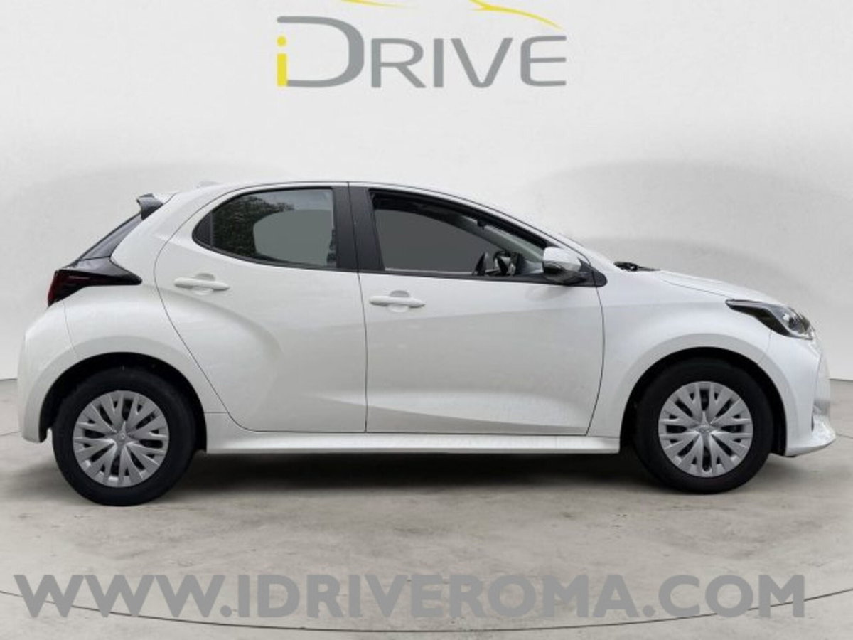 Toyota Yaris Cross 1.5h GR Sport Black Sky fwd 116cv e-cvt (5)