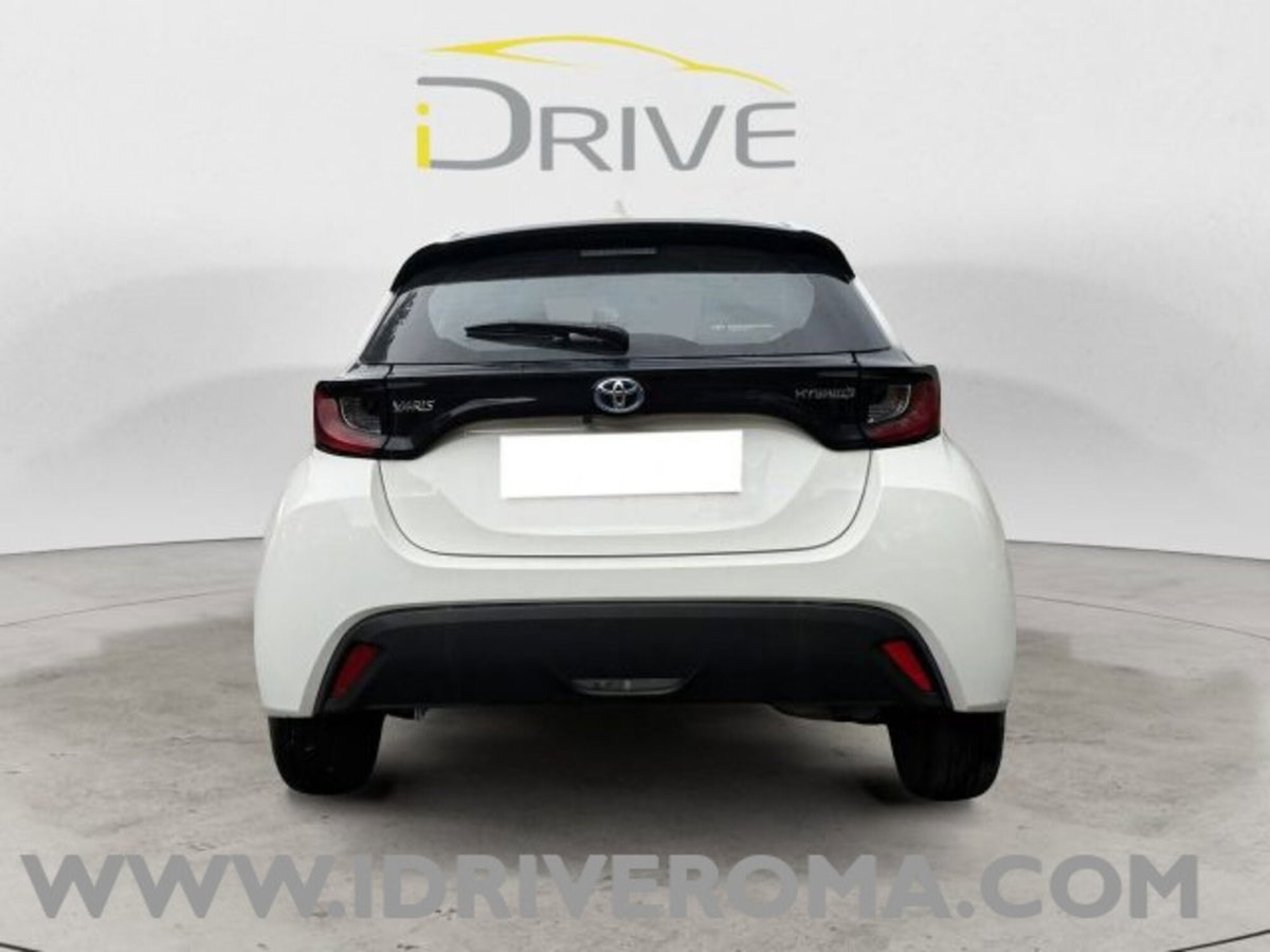 Toyota Yaris Cross 1.5h GR Sport Black Sky fwd 116cv e-cvt (6)