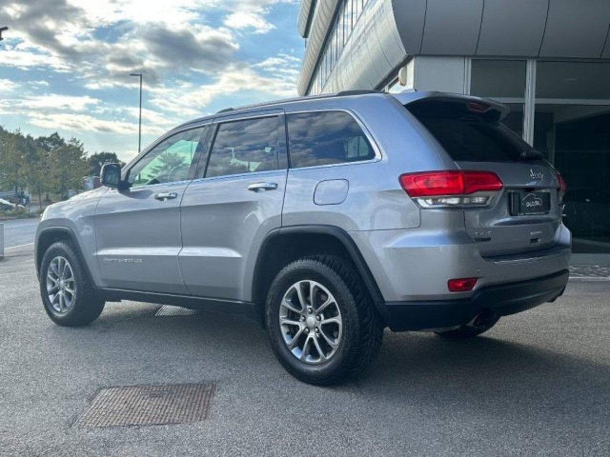 Jeep Grand Cherokee 3.0 V6 CRD 250 CV Multijet II Overland (6)