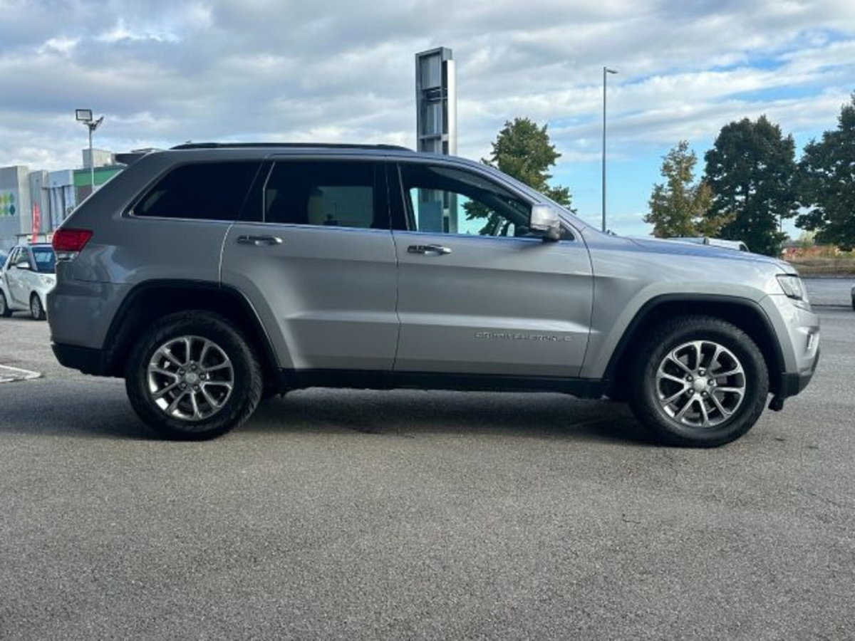 Jeep Grand Cherokee 3.0 V6 CRD 250 CV Multijet II Overland (7)