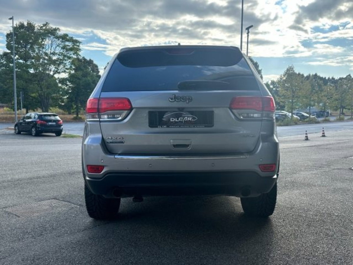 Jeep Grand Cherokee 3.0 V6 CRD 250 CV Multijet II Overland (9)