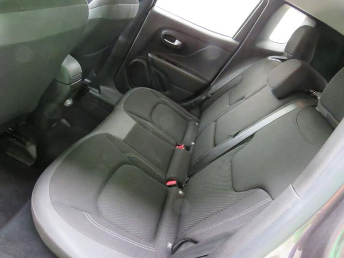 Jeep Renegade 1.3 T4 190CV PHEV 4xe AT6 Limited (10)