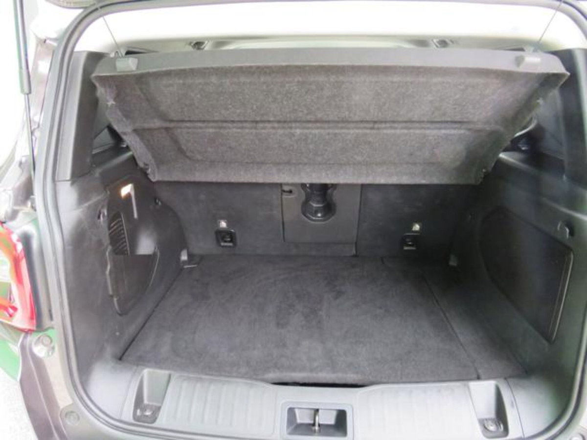 Jeep Renegade 1.3 T4 190CV PHEV 4xe AT6 Limited (12)