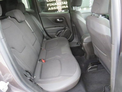 Jeep Renegade 1.3 T4 190CV PHEV 4xe AT6 Limited (17)