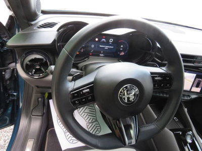 Alfa Romeo Junior 1.2 ibrida Sport Speciale 145cv edct6 (10)