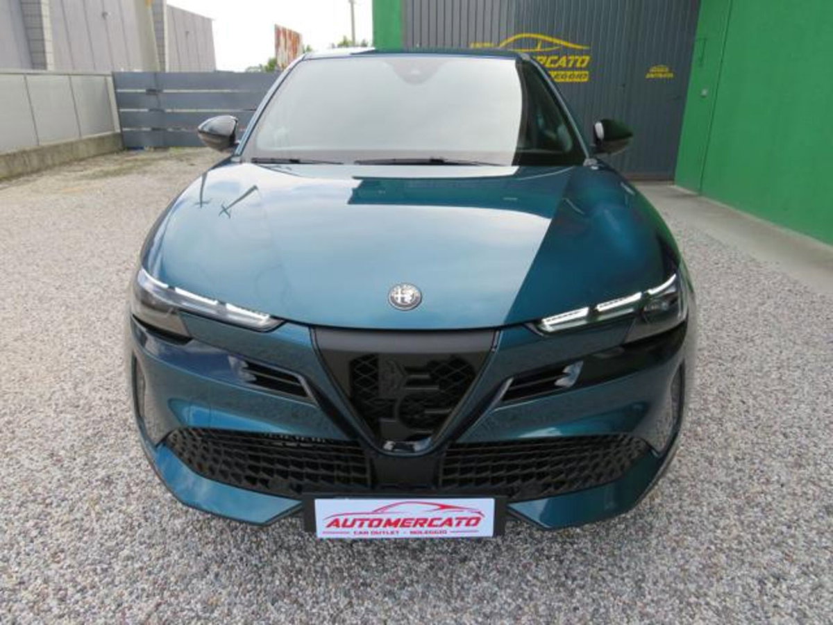 Alfa Romeo Junior 1.2 ibrida Sport Speciale 145cv edct6 (3)