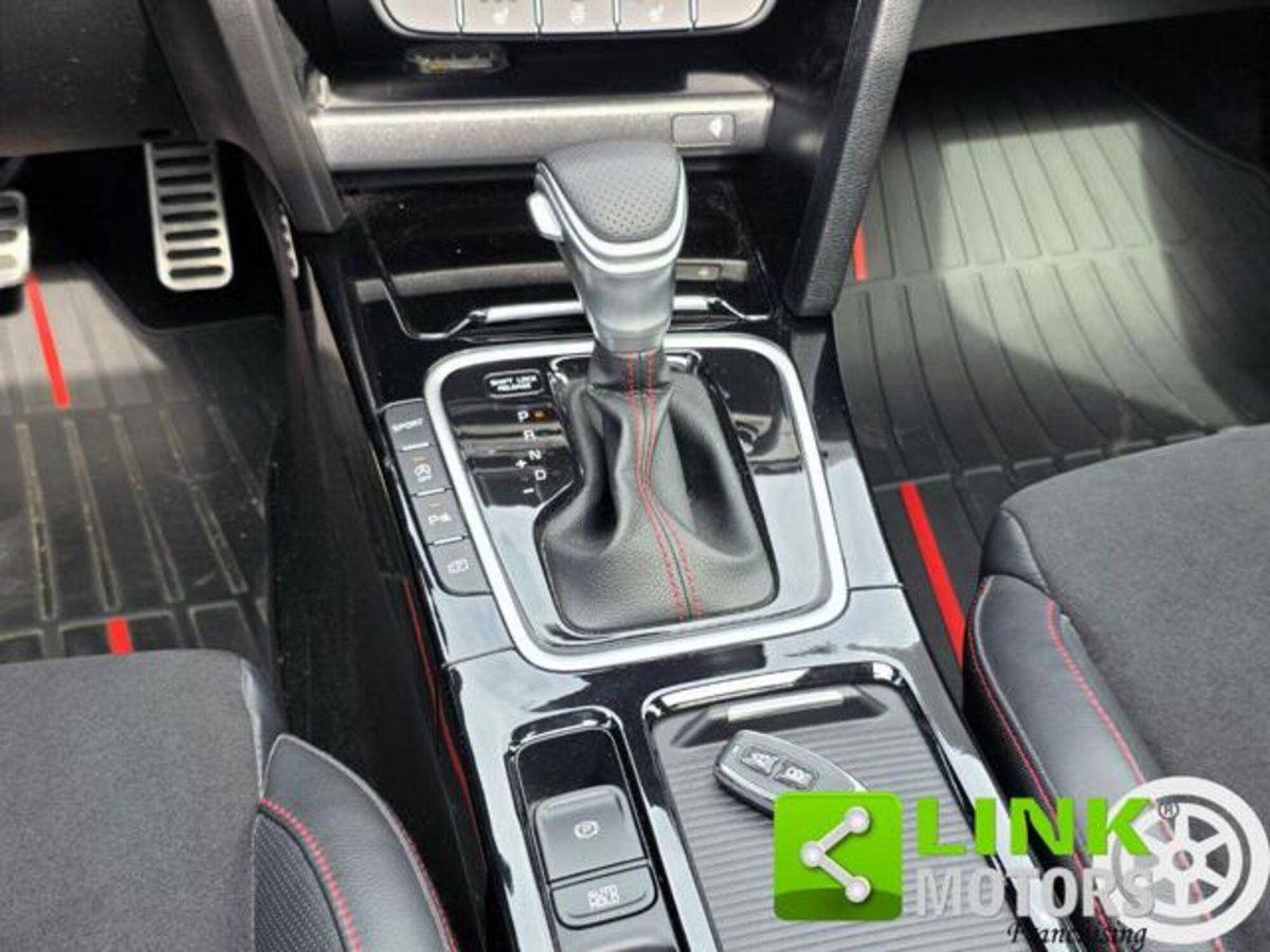 Kia ProCeed 1.6 t-gdi GT 204cv dct (18)