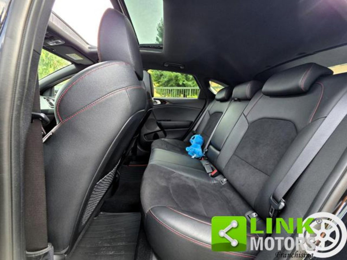 Kia ProCeed 1.6 t-gdi GT 204cv dct (6)