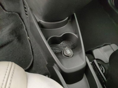 Lancia Ypsilon 1.2 69 CV 5 porte Platinum (10)
