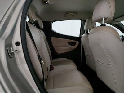 Lancia Ypsilon 1.2 69 CV 5 porte Platinum (13)