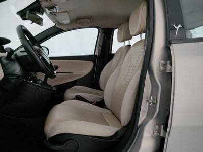Lancia Ypsilon 1.2 69 CV 5 porte Platinum (5)